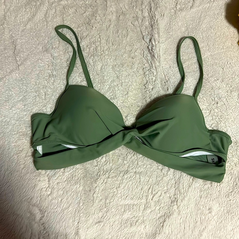 Never worn! Push up bra bikini top
